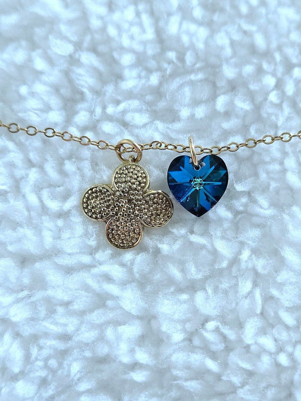 Deep Blue Swarovski Crystal💎 Heart💙 and Clover🍀 Charm Necklace - NWOT